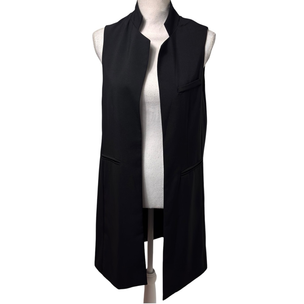 URBAN COCO DREAM LIU COLLECTION BLACK WO9MEN VEST SIZE MEDIUM BRAND NEW WITH TAG